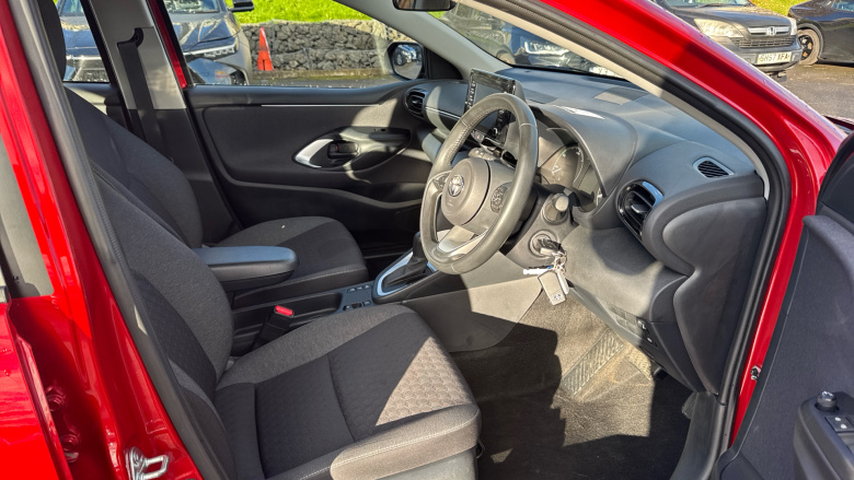 Toyota Yaris 1.5 Hybrid Icon 5dr CVT Hybrid Hatchback